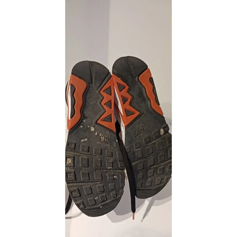 Nike air structure